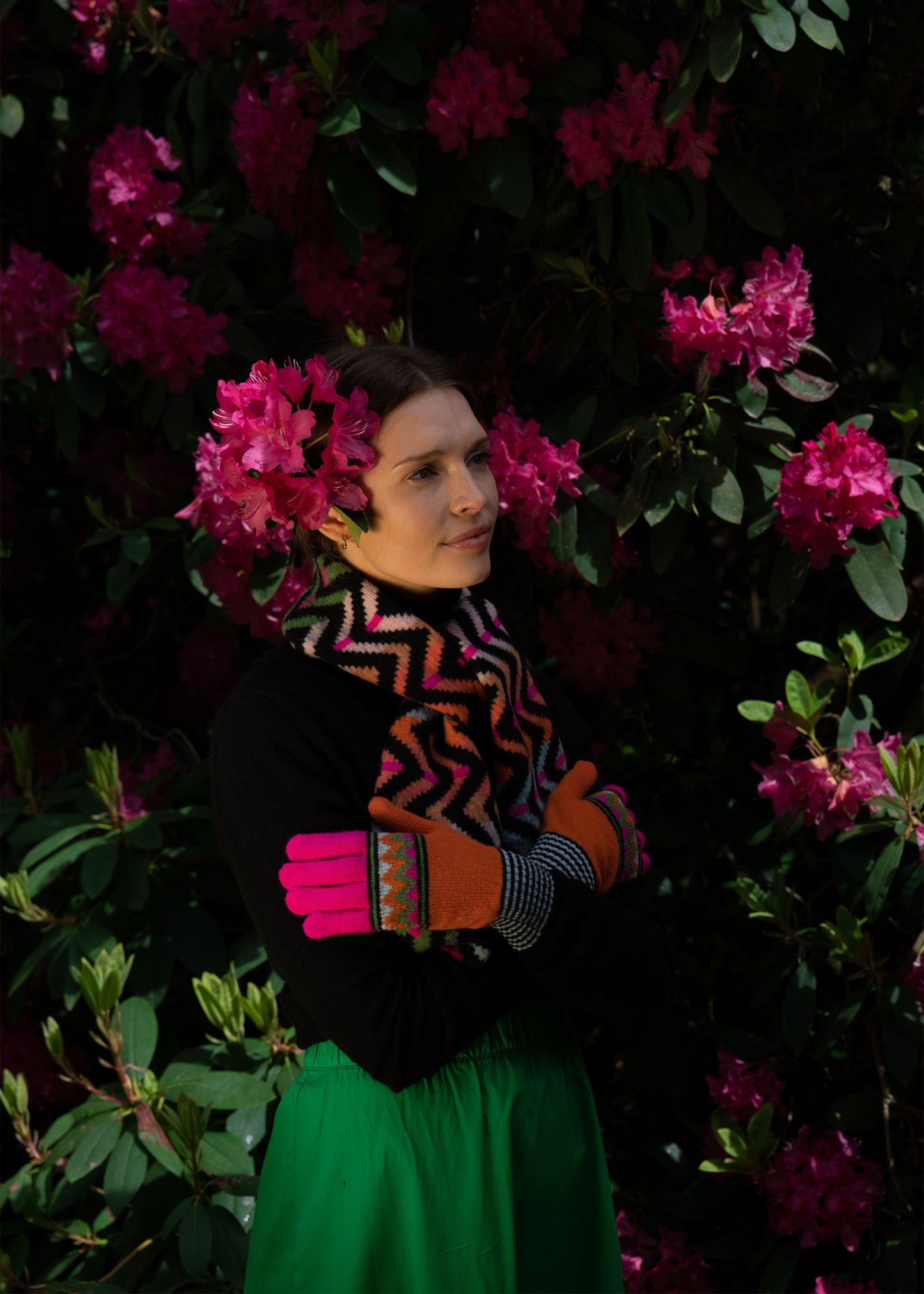 Zig Zag Gloves in Orange and Fuchsia