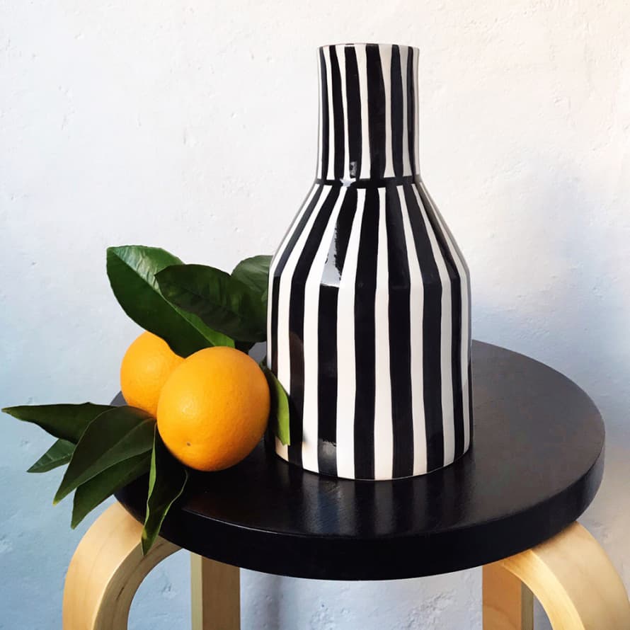 Large 'Garafe' Vase in Black