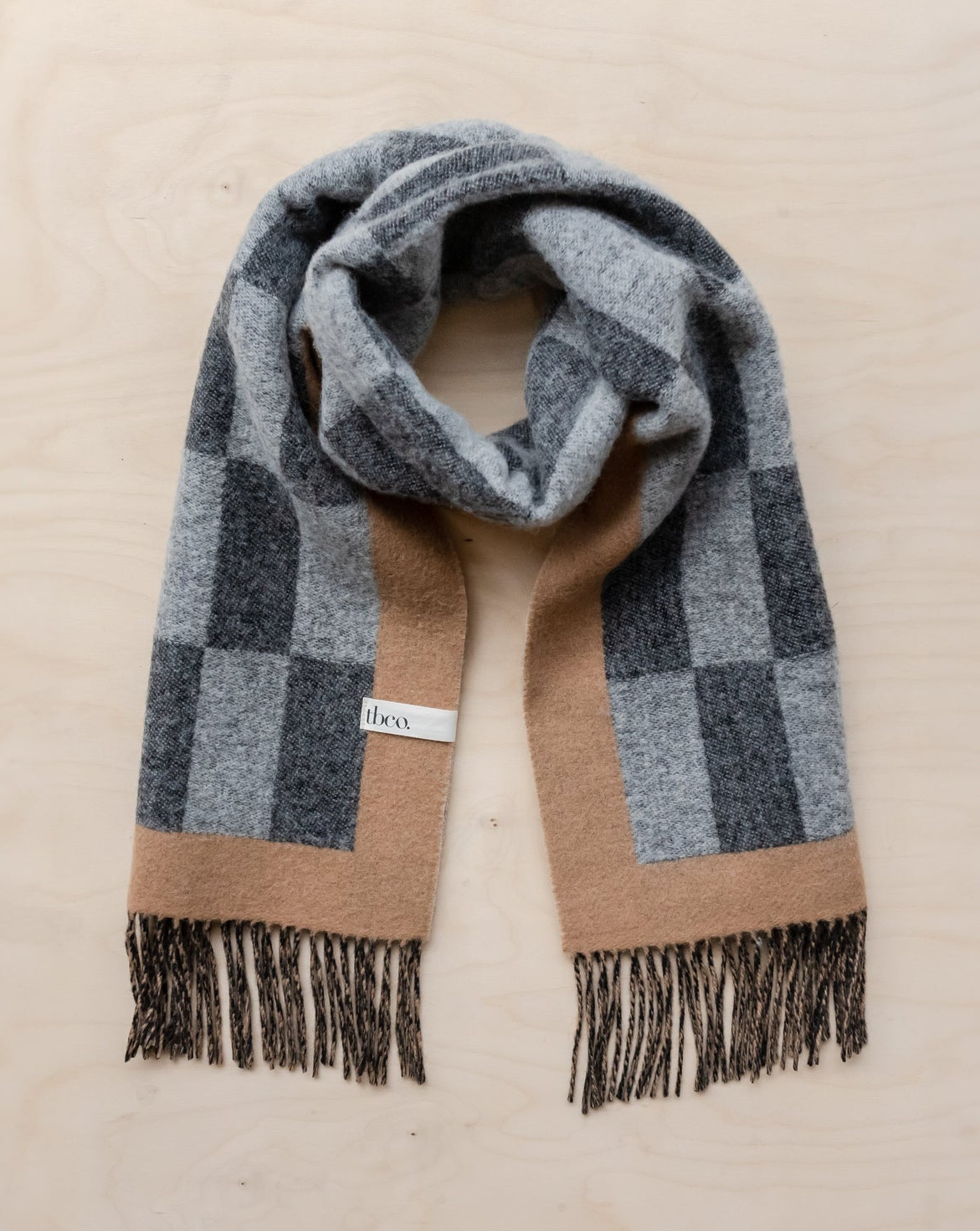 Lambswool Oversized Scarf in Checkerboard Jacquard