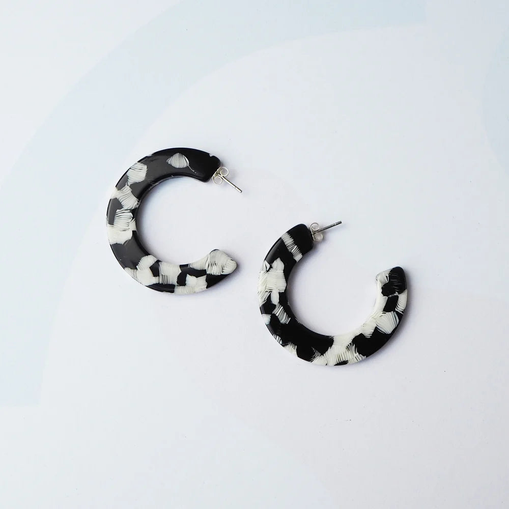 Pluma Midi Hoop Earrings