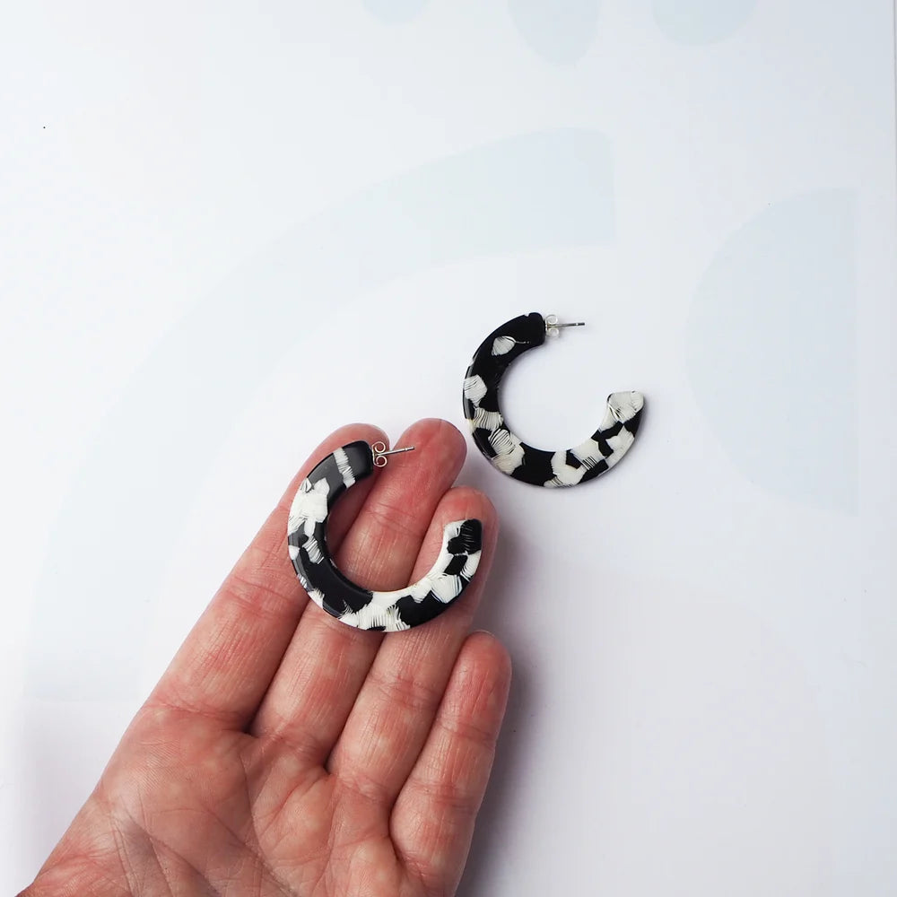Pluma Midi Hoop Earrings