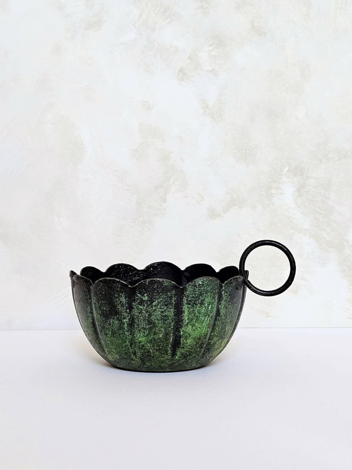 Vintage Moss Candle Holder | Scallop Design