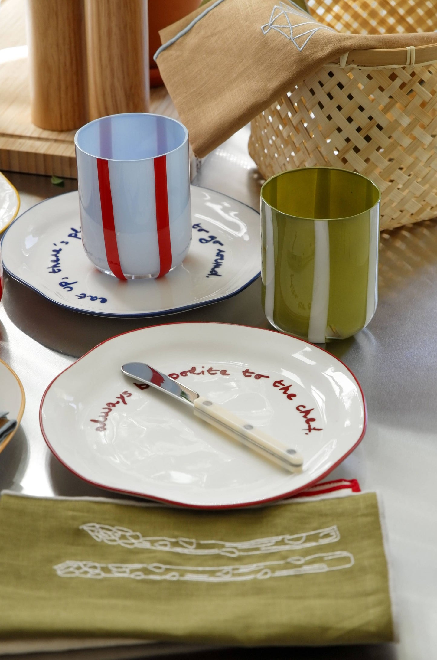 'always be polite to the chef' Statement Plate