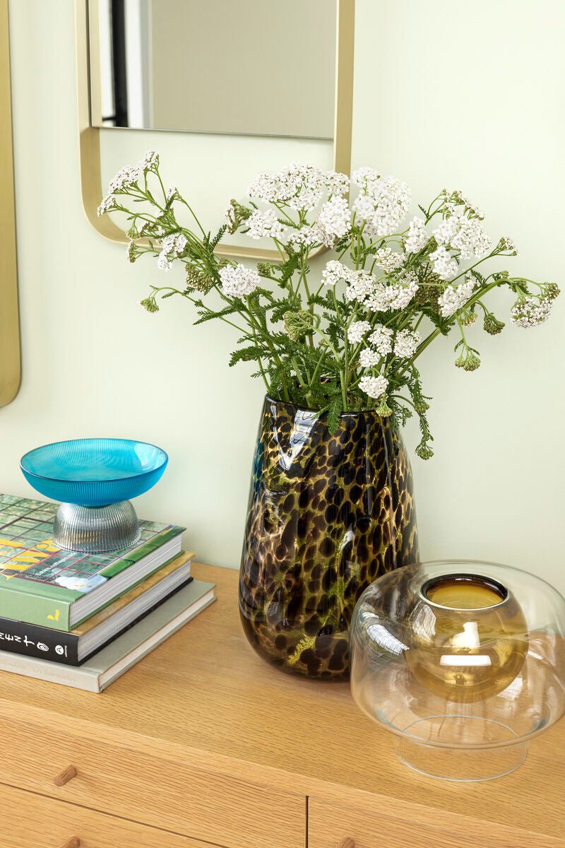 Leo Vase