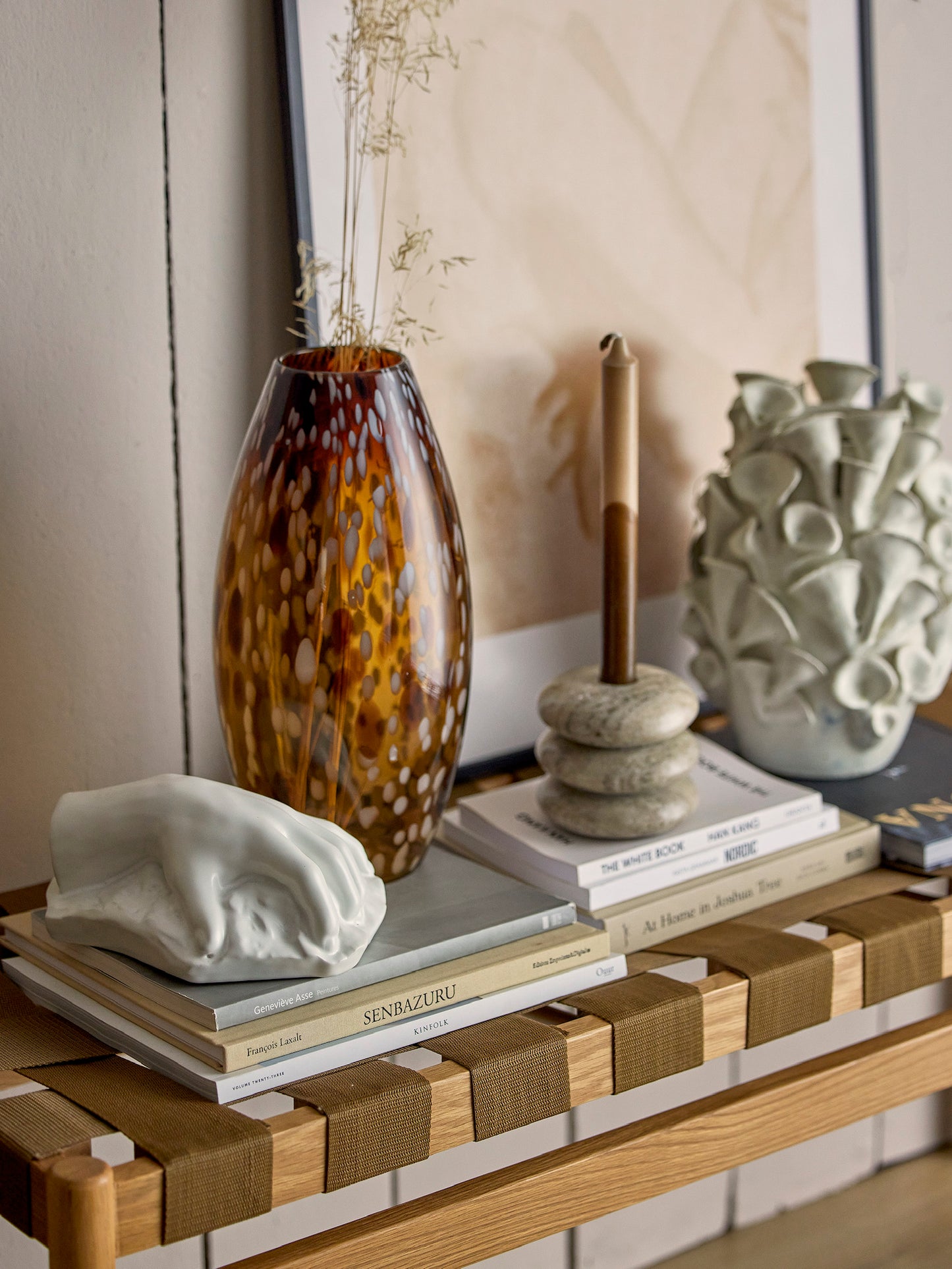 Daraz Vase in Brown Glass