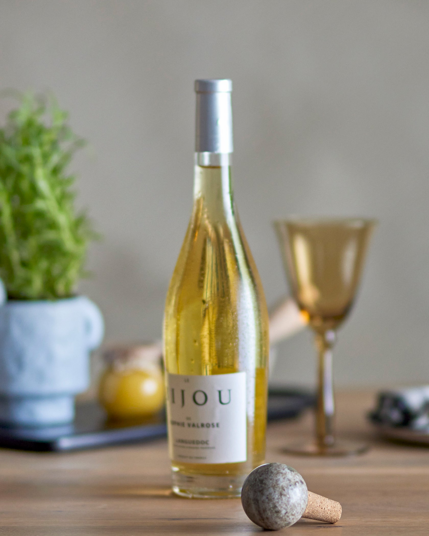 Bernice Marble Wine Stopper