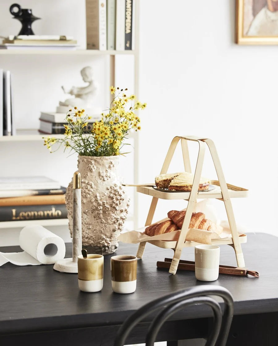 Locanto Mug in White & Cream