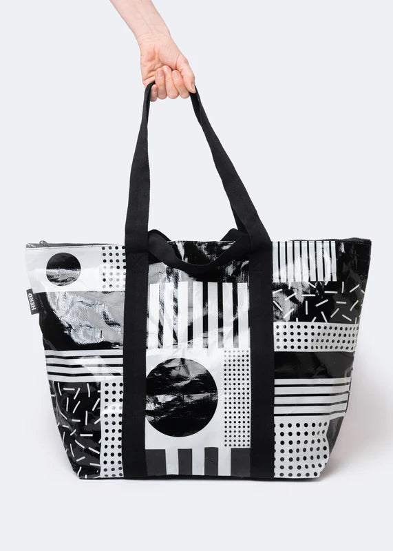 The Mono 100 Medium Zip Tote Bag