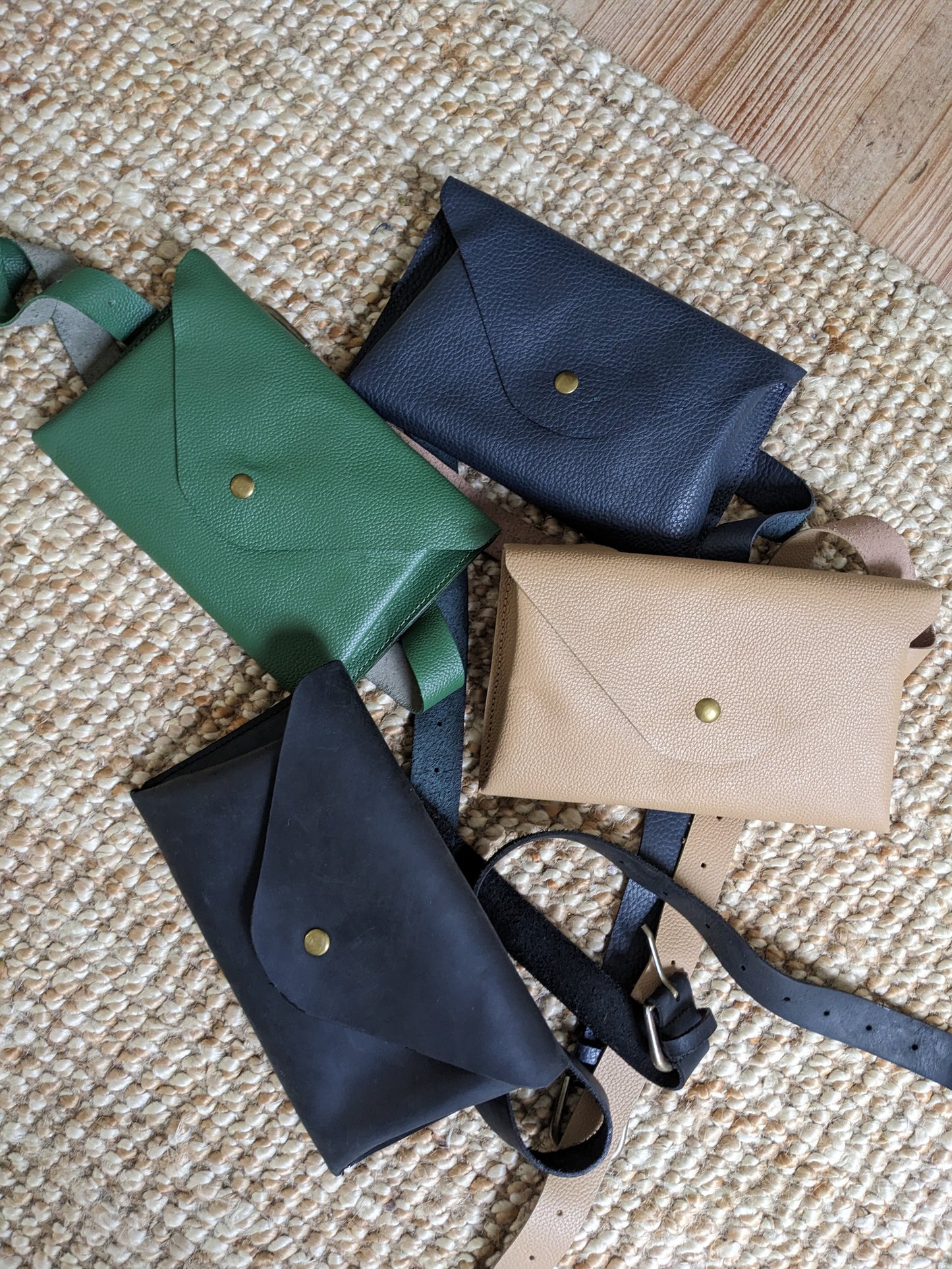 'Betty' Belt Bag in Green Leather