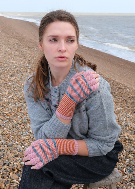 Tuck Stitch Fingerless Gloves | Angel Wing Pink & Grey