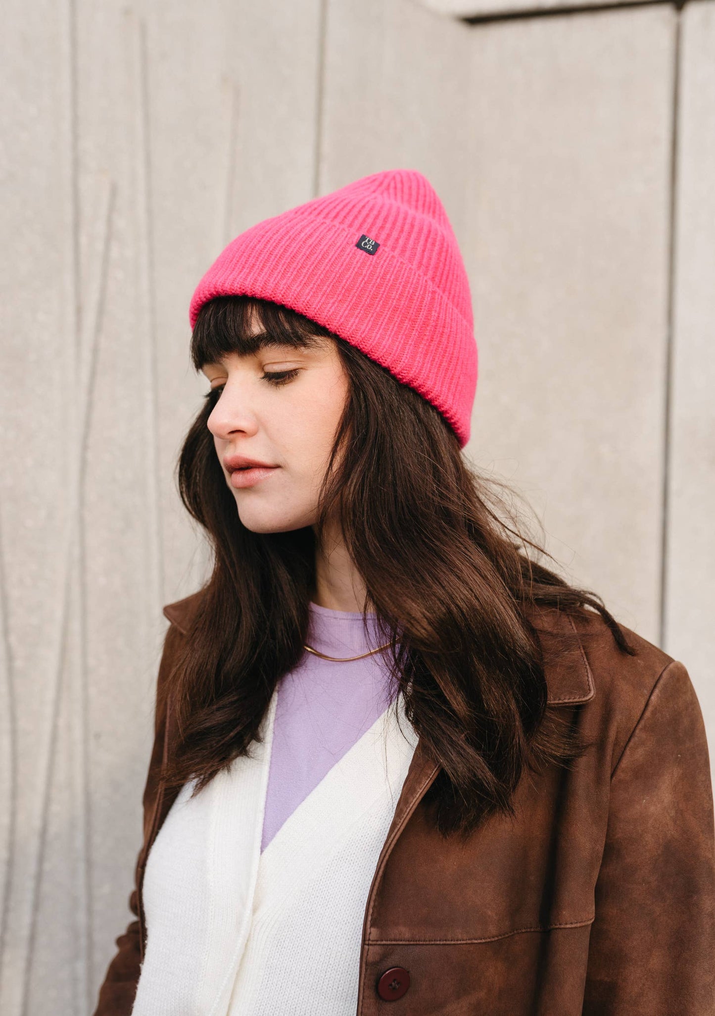 Cashmere & Merino Beanie in Hot Pink