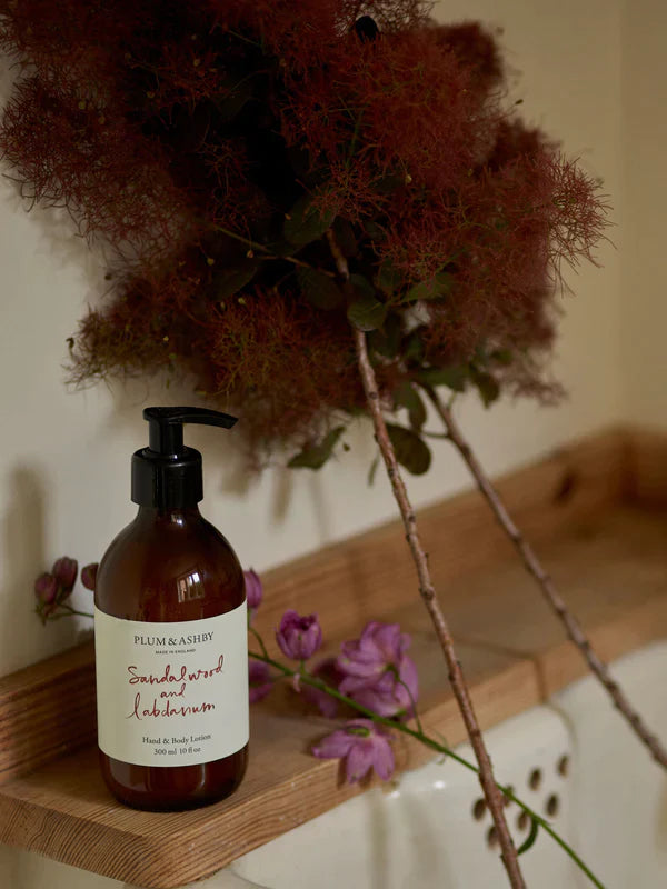 Hand and Body Lotion Sandalwood and Labdanum