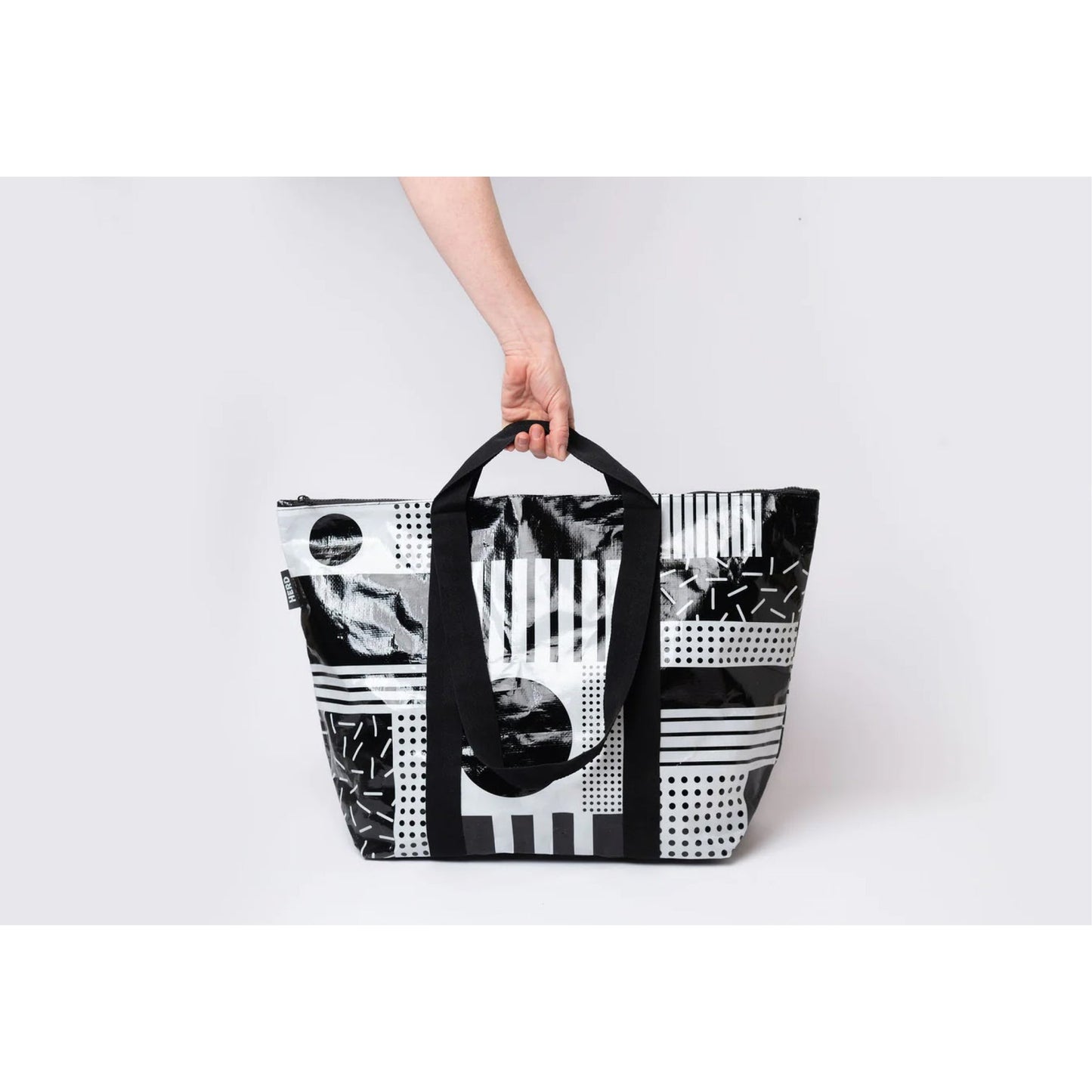 The Mono 100 Medium Zip Tote Bag