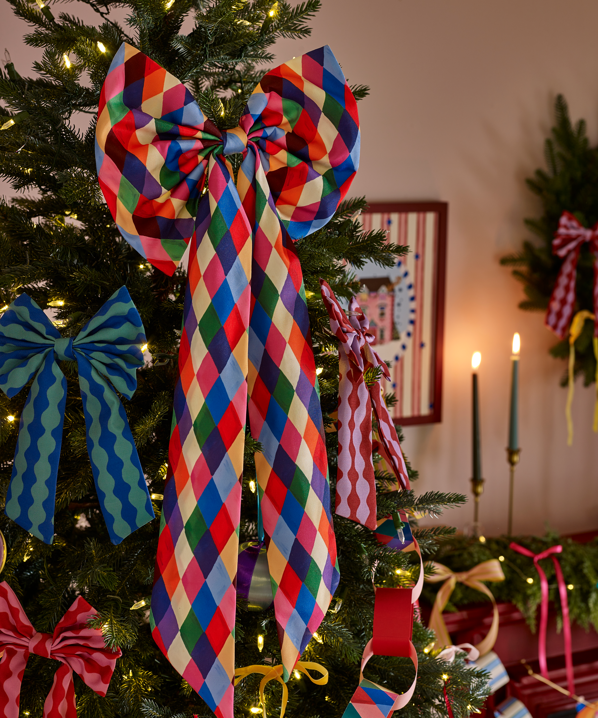 Harlequin bow tree topper by Eleanor Bowmer, further view