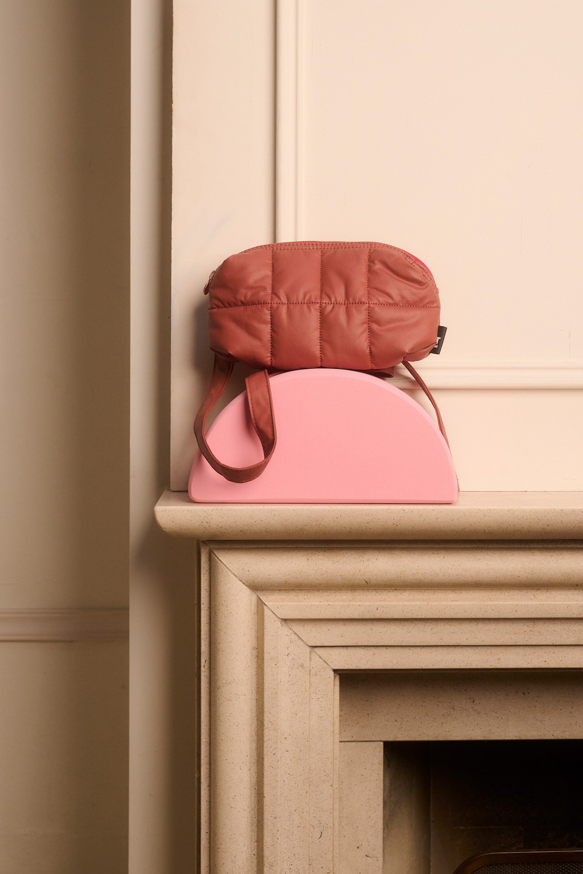 Cilou Puffy Belt Bag | White or Red Wood