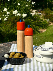 Orange and blue salt and pepper grinder, further view