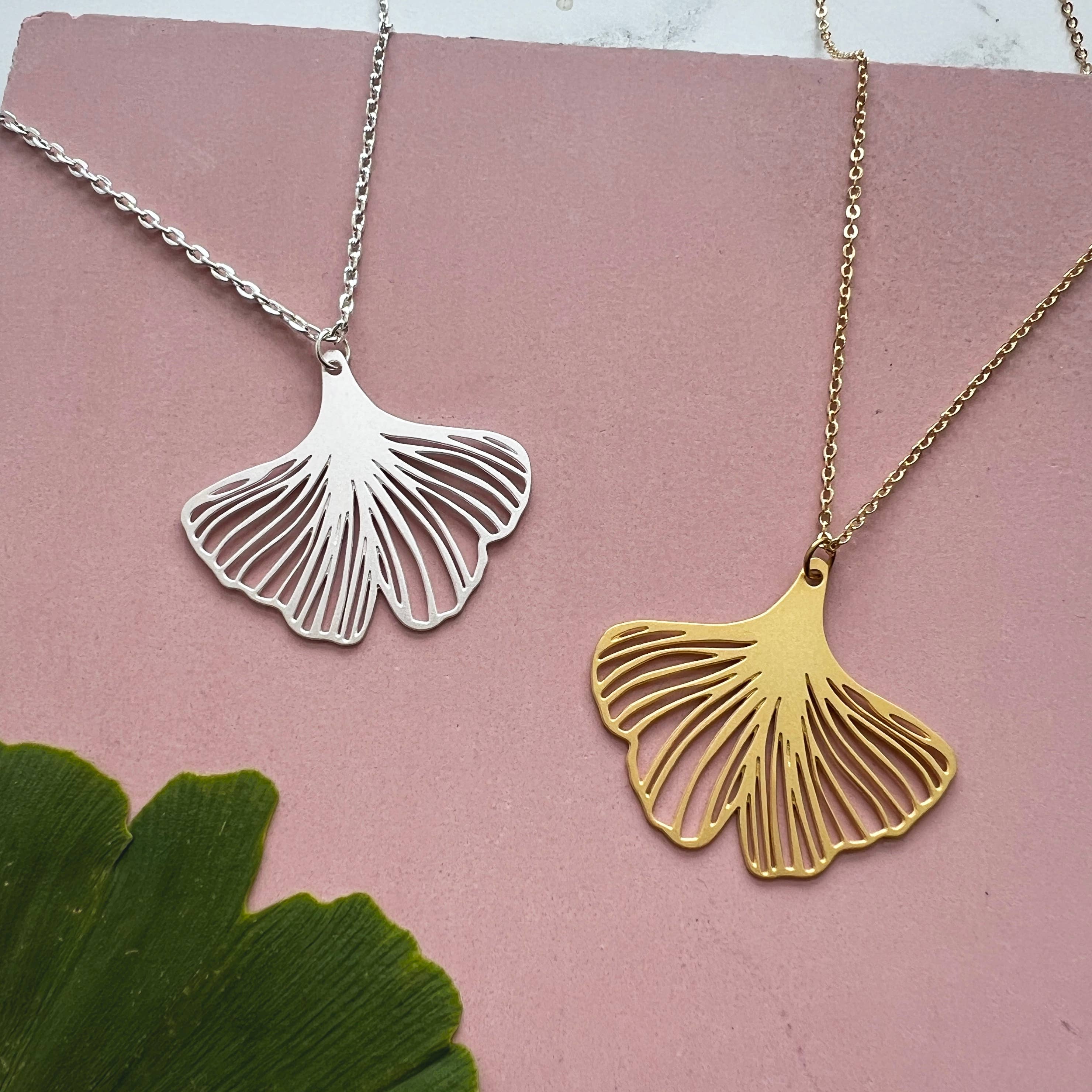 Gingko Leaf Necklace | Gold