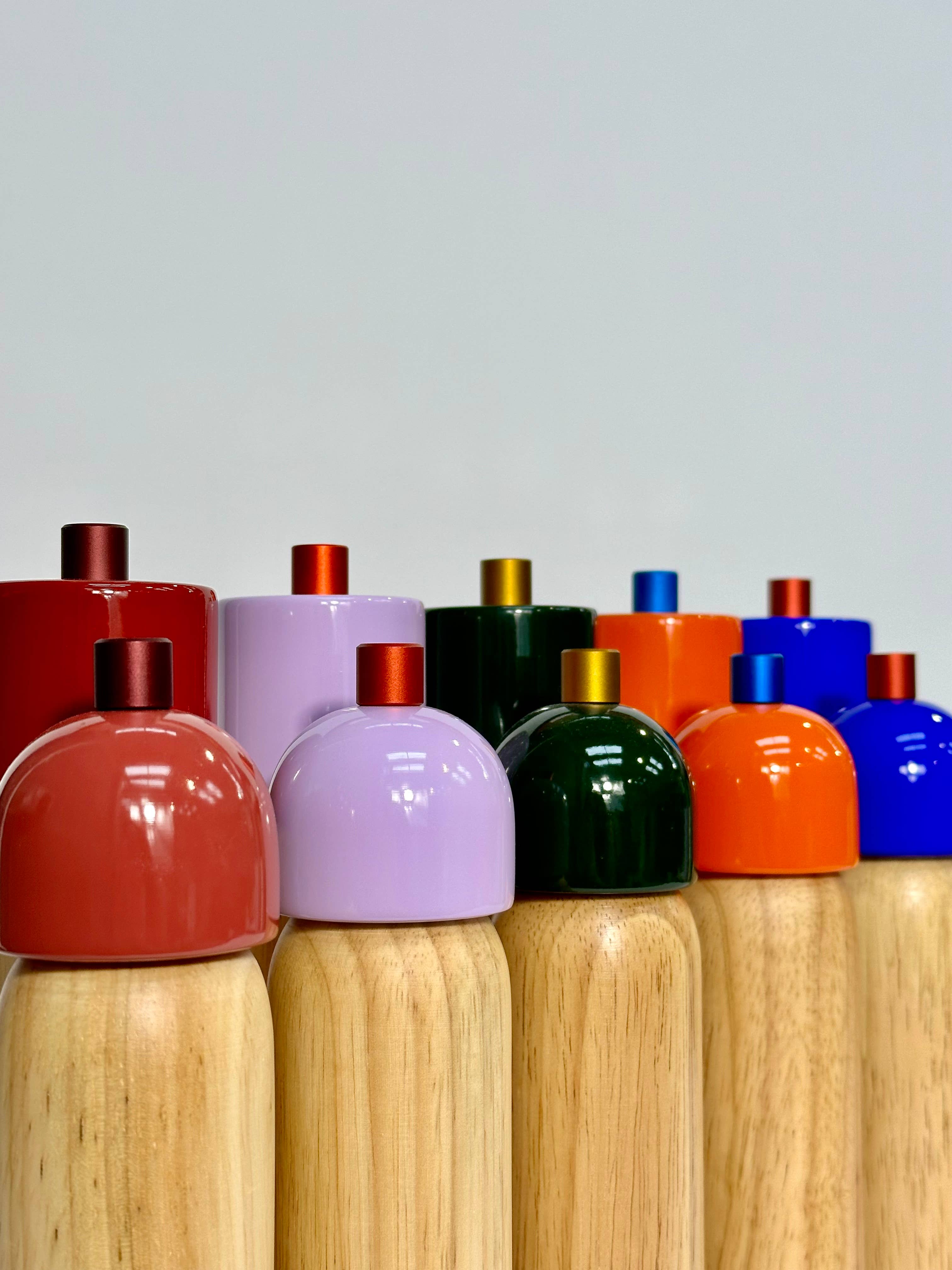 Orange and blue salt and pepper grinder, further view