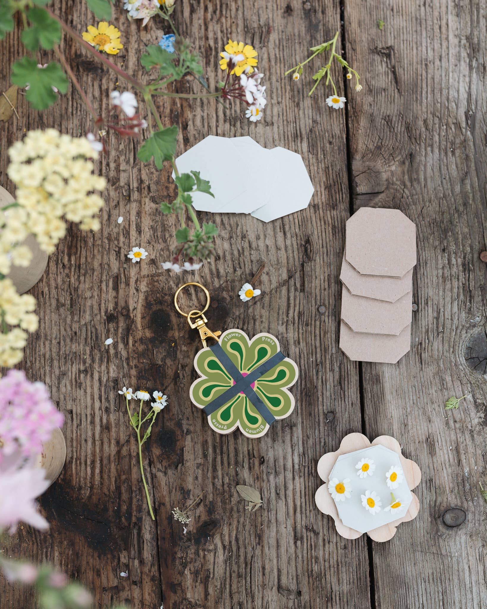Keyring Flower Press | Greens & Yellows