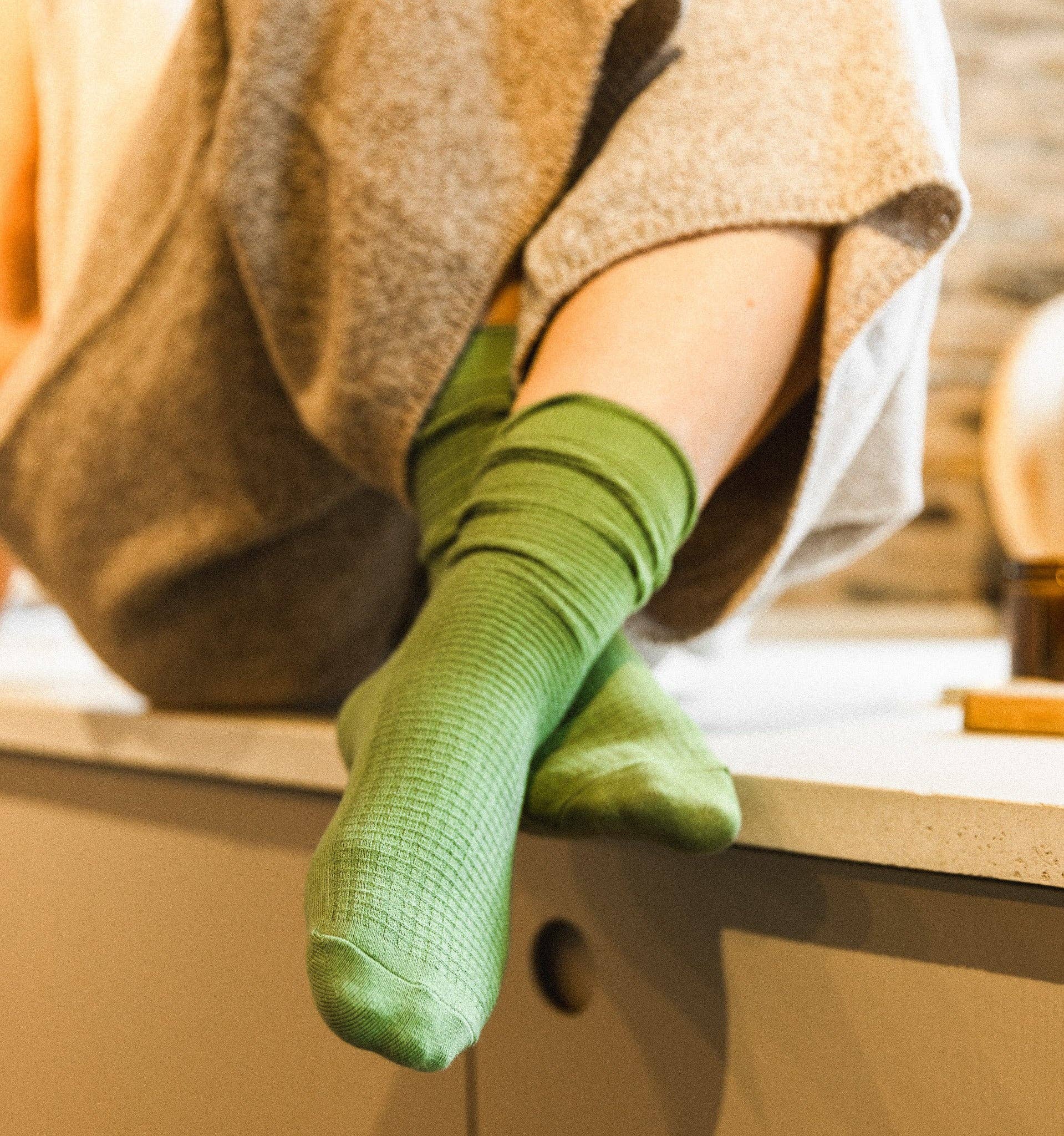 Summer Waffle Socks in Sage