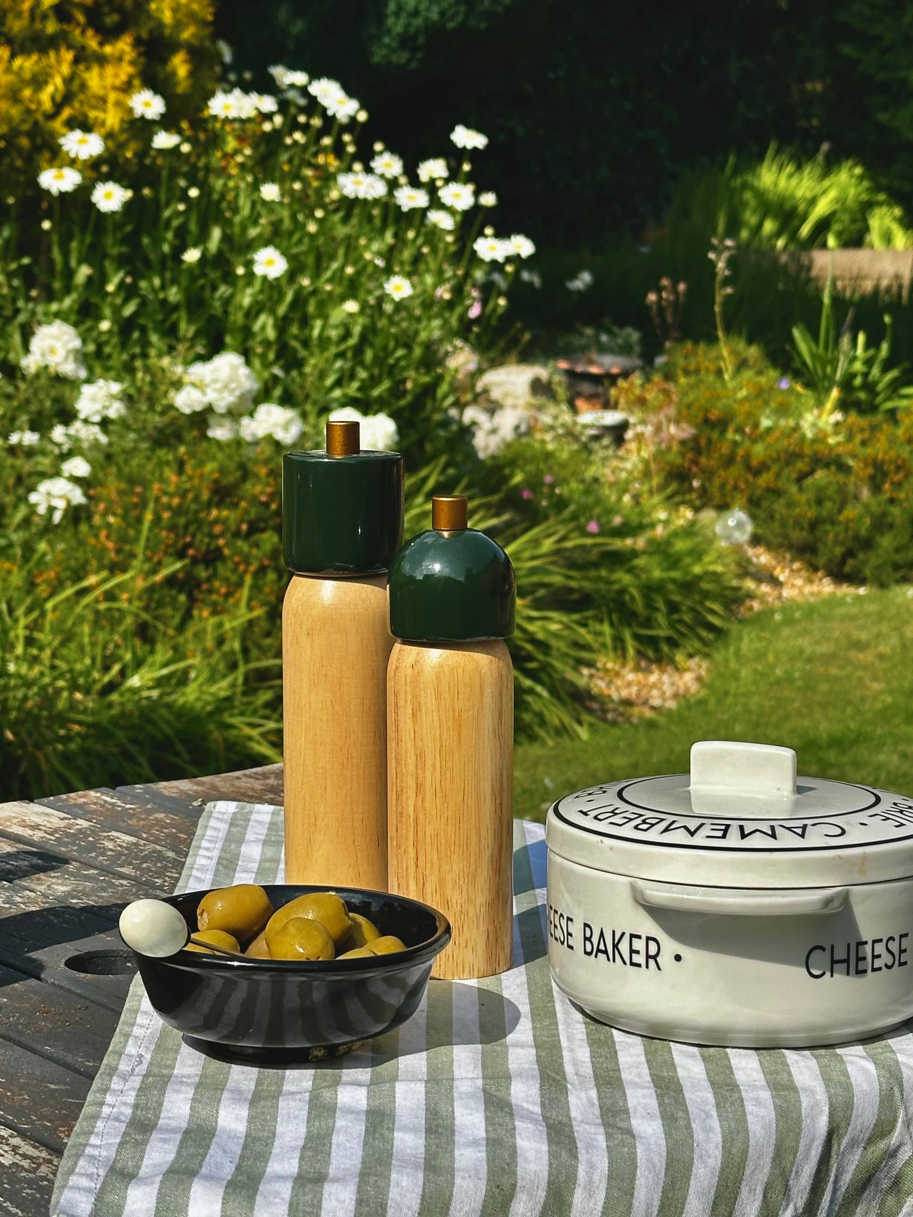 Green and gold salt and pepper grinder, further view