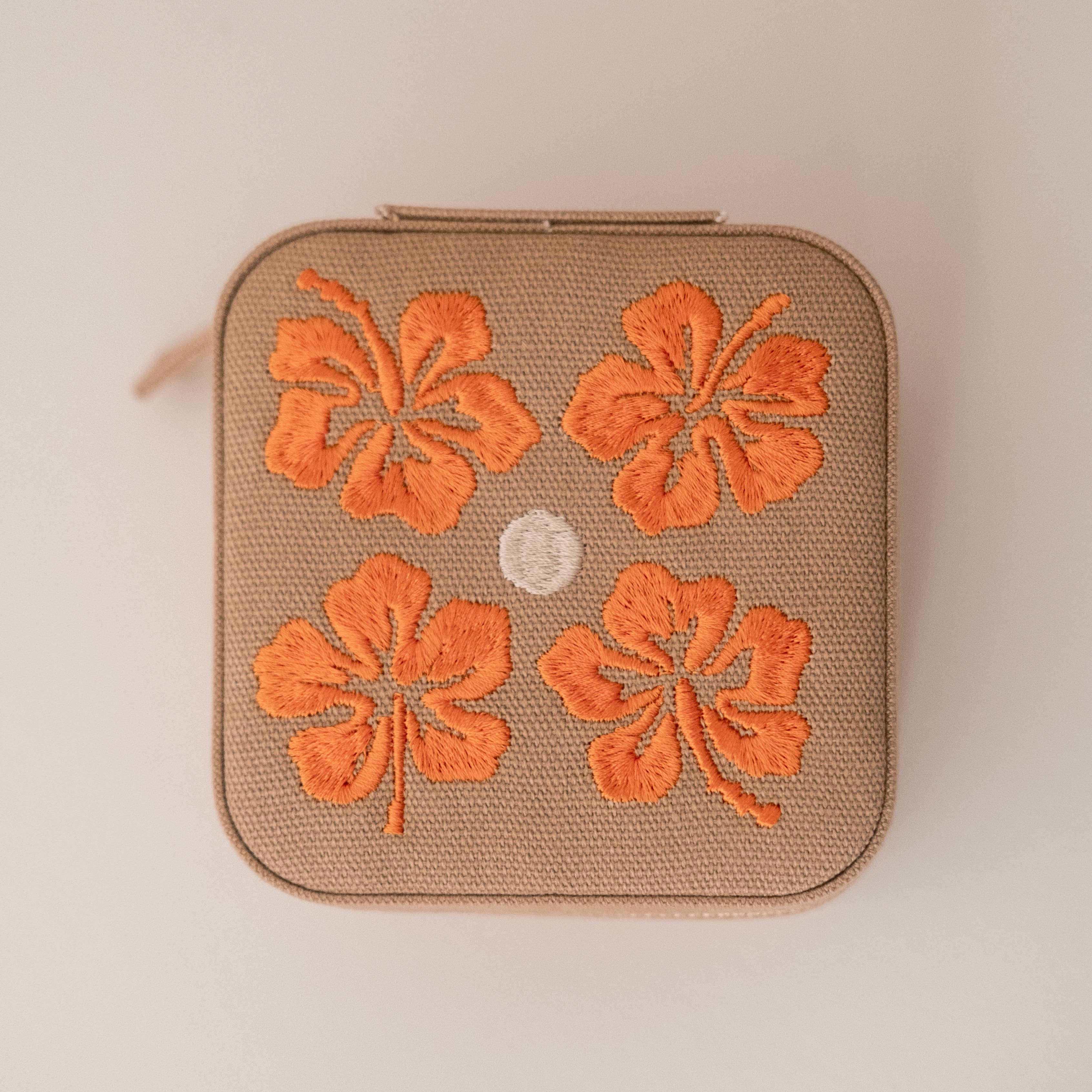 Travel Jewellery Case in Ochre Linen