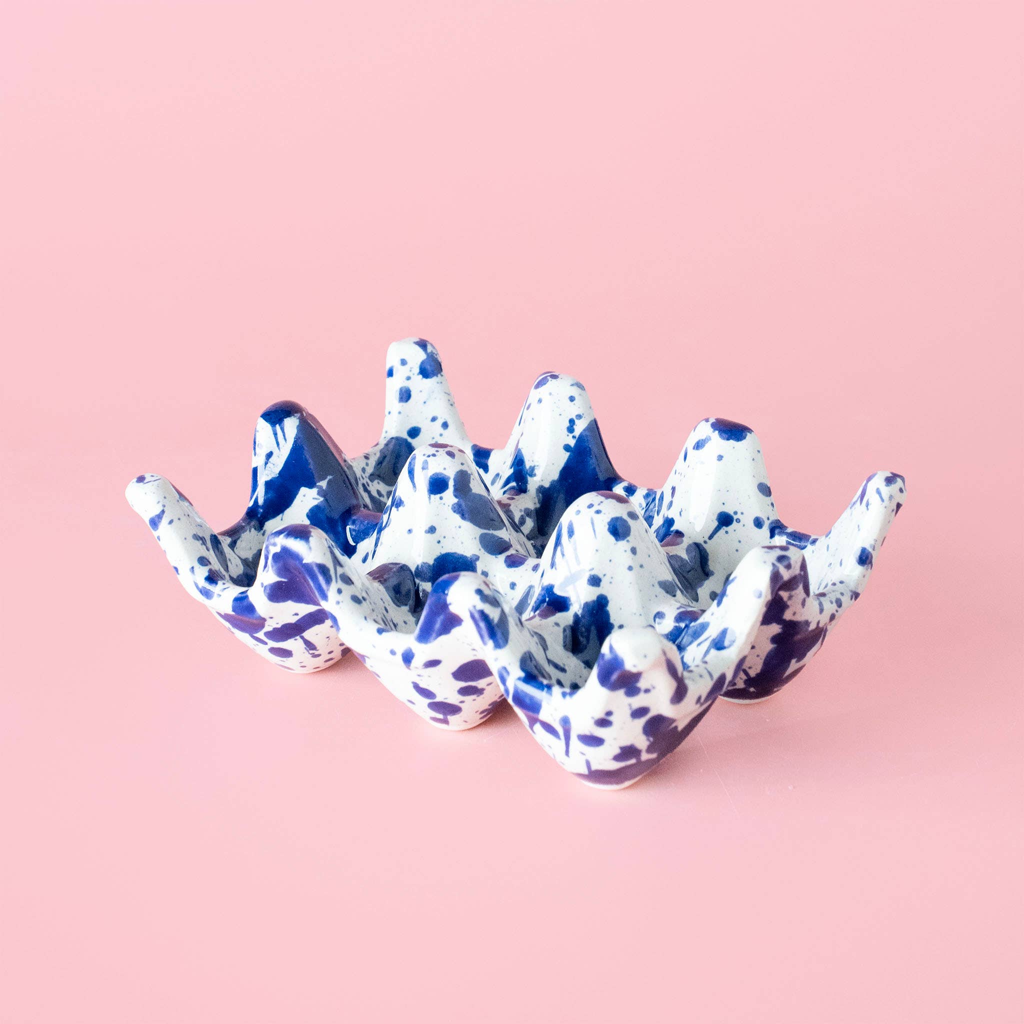 Ceramic Egg Holder for 6 Eggs