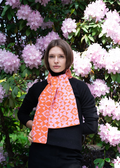 Halves Scarf Fine Knit in Hibiscus
