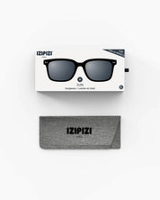 Sunglasses ‘Black’ #L | Izipizi
