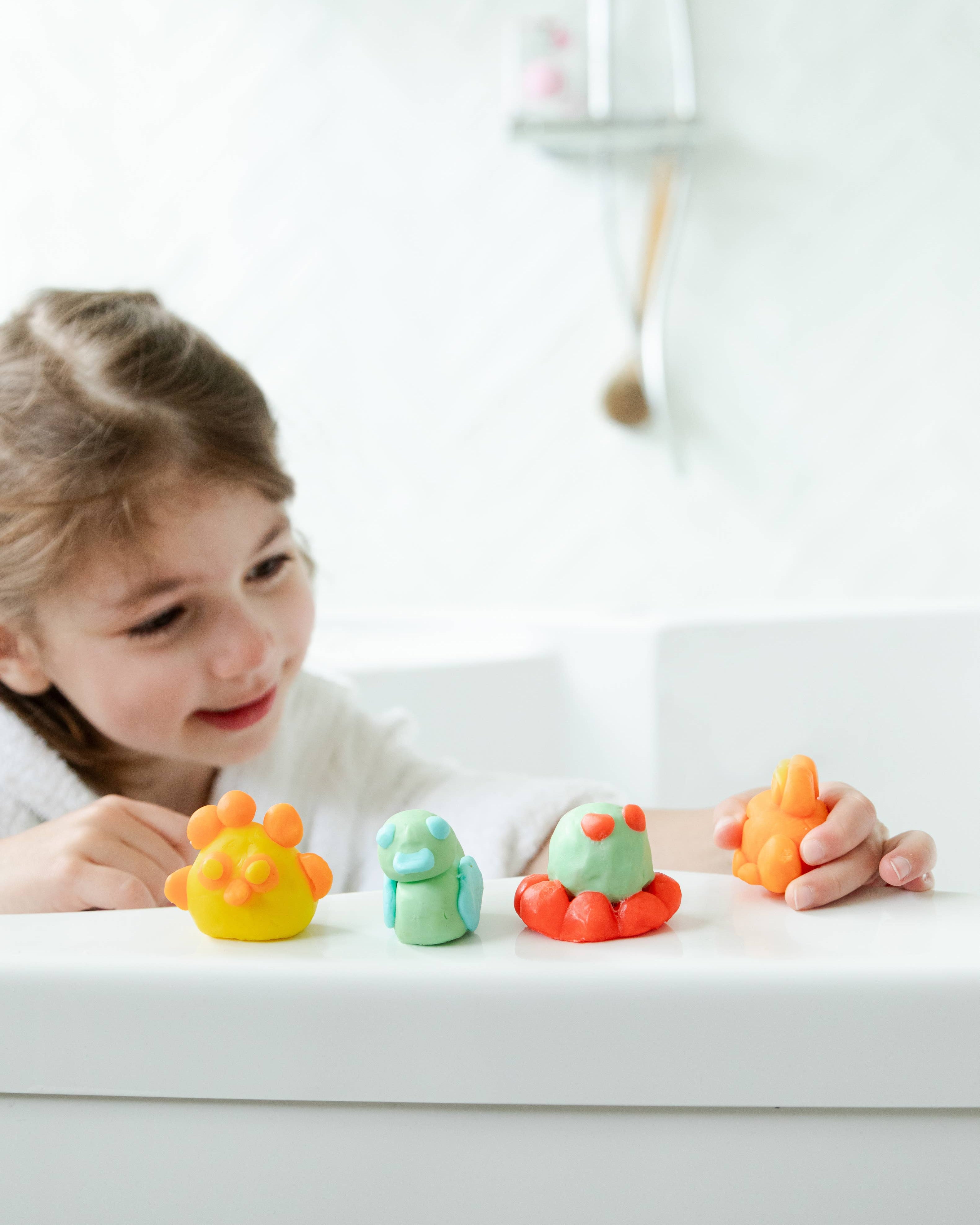 Nailmatic Pataploof bath and shower dough, colour options
