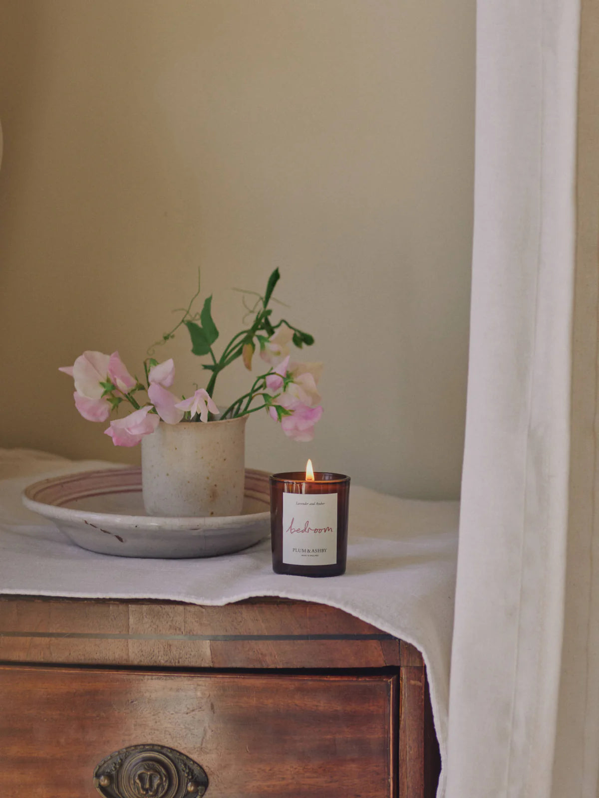 'Bedroom' Candle - Lavender & Amber