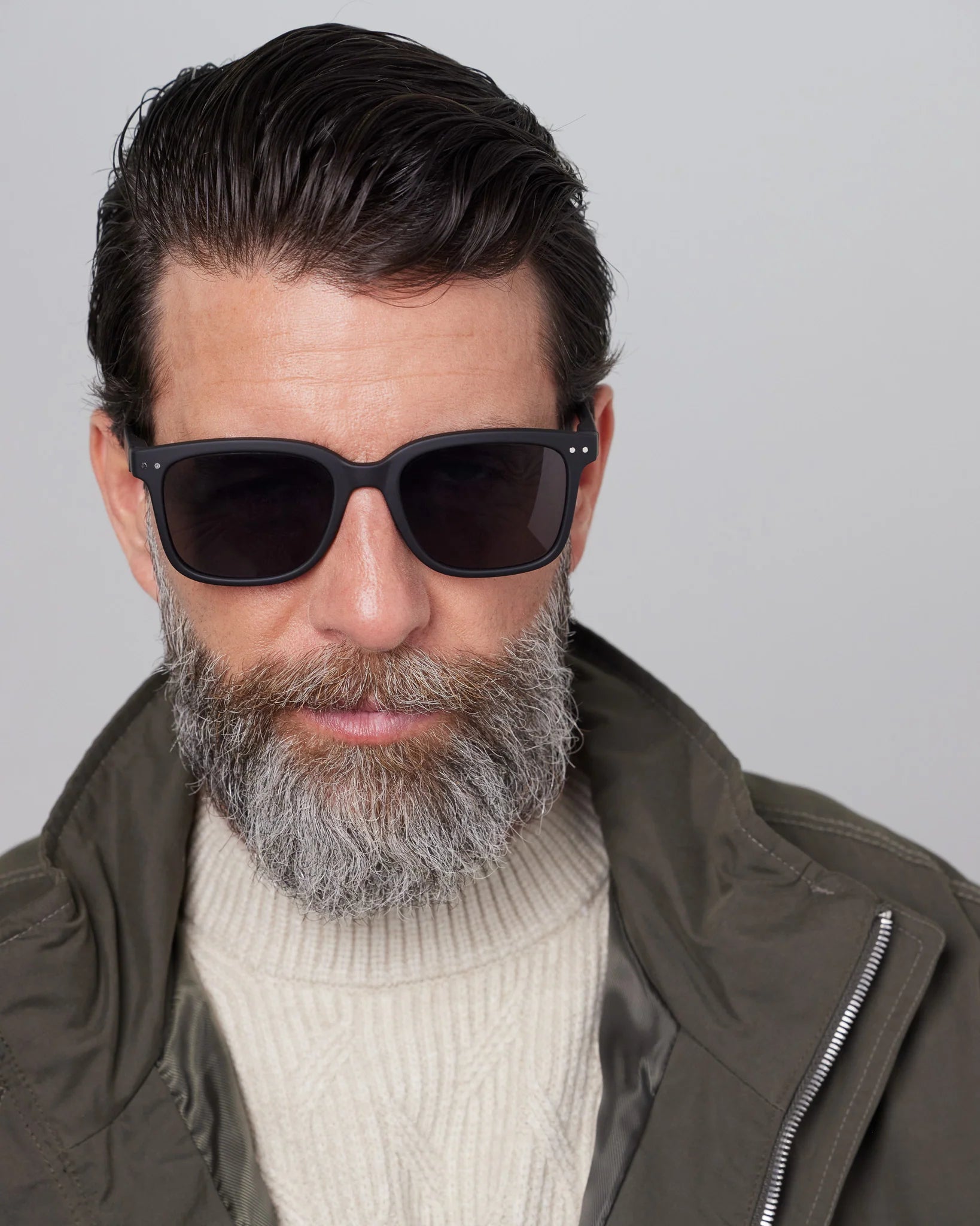 Sunglasses ‘Black’ #L | Izipizi
