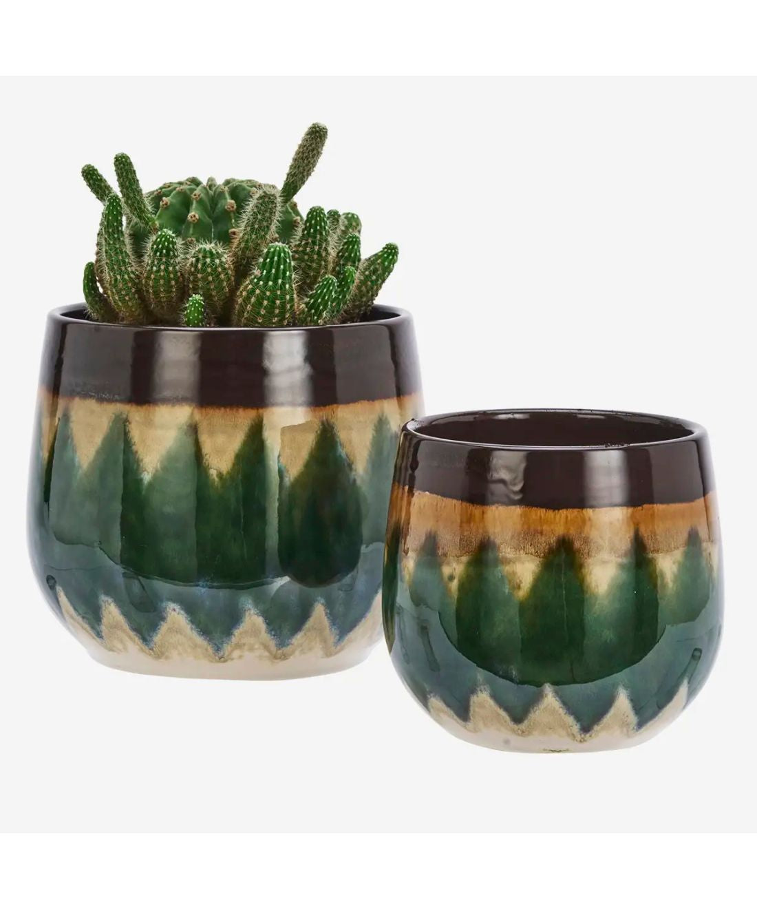 Stoneware_Flower_Pot_in_green_Madam_Stoltz_2.jpg