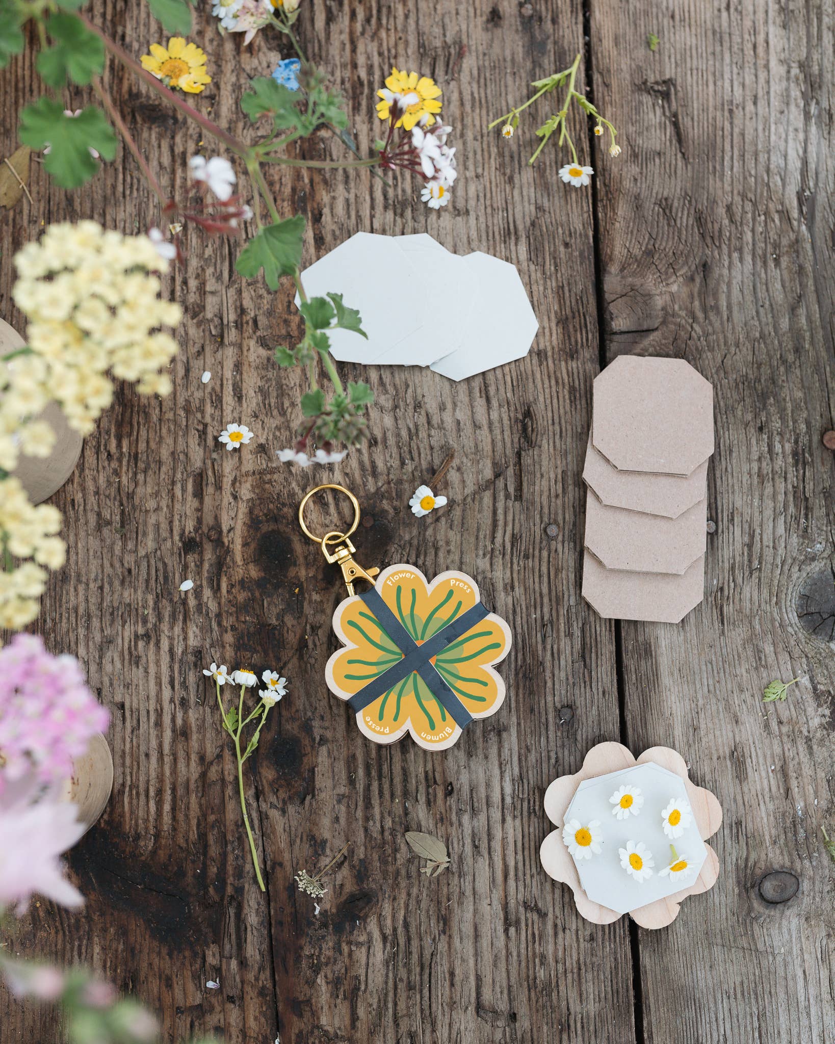 Keyring Flower Press | Greens & Yellows