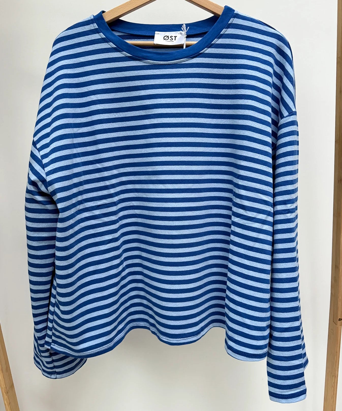 anna-crew-royal-light-blue4.webp