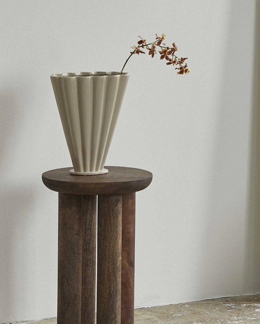 Colla Vase in Sand