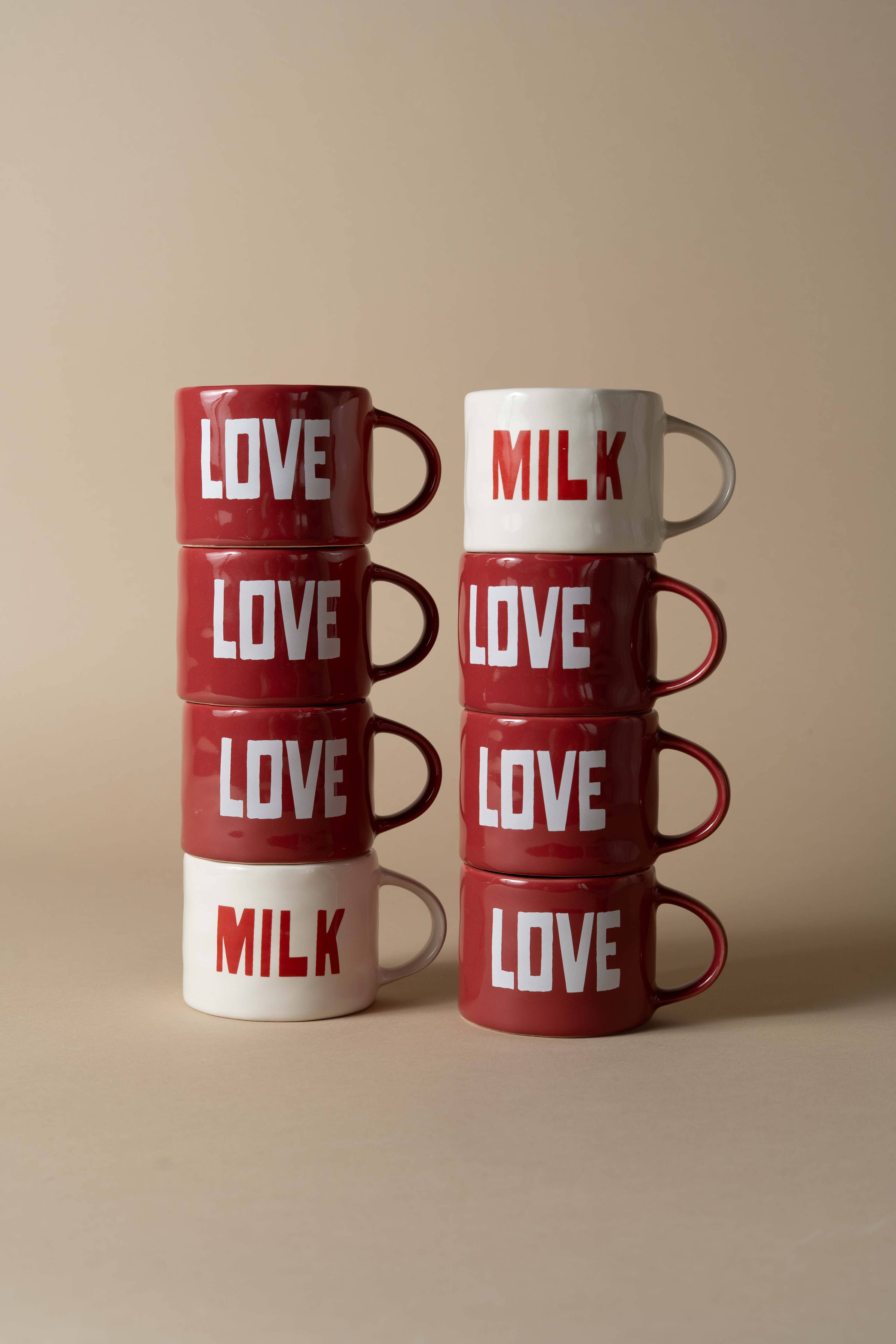 Sisi Love mug, further view