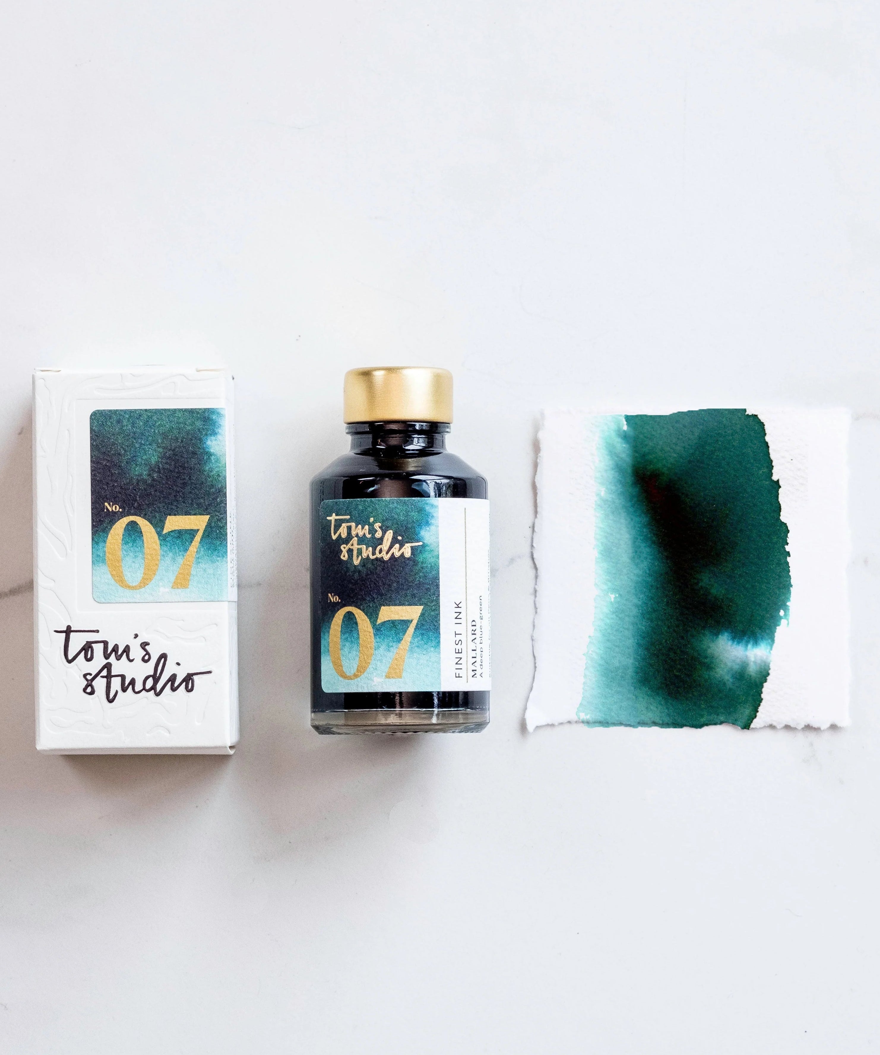 fountain-pen-ink-mallard-packaging-bottle-swatch.webp