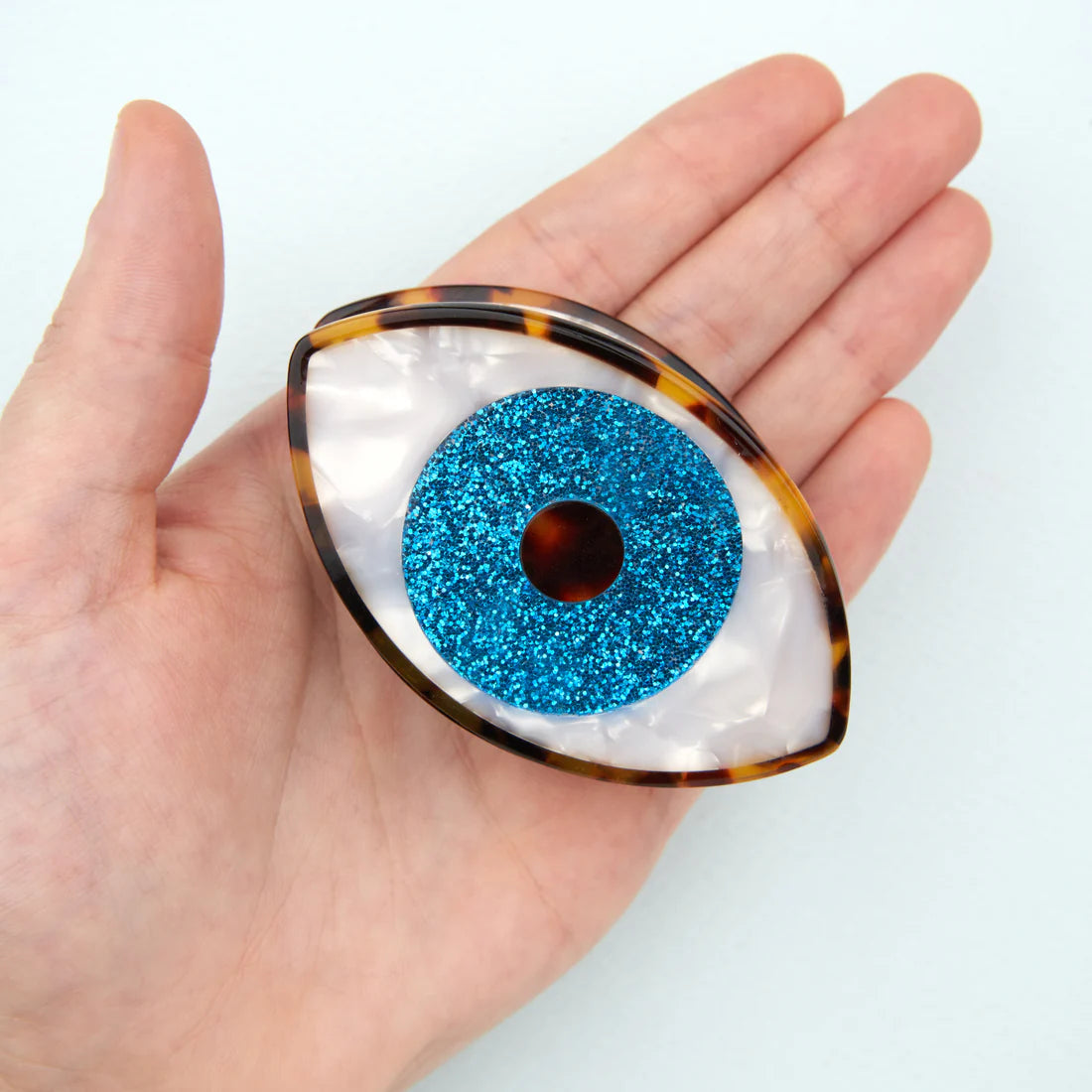 glitter-eye-hair-claw-c.webp
