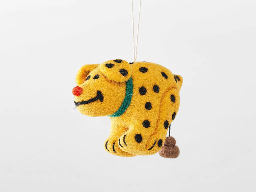 len-pooping-dog-felt-christmas-decoration.webp