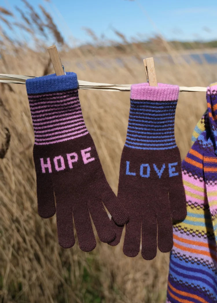 Love & Hope Lambswool Gloves | Quartz Colours