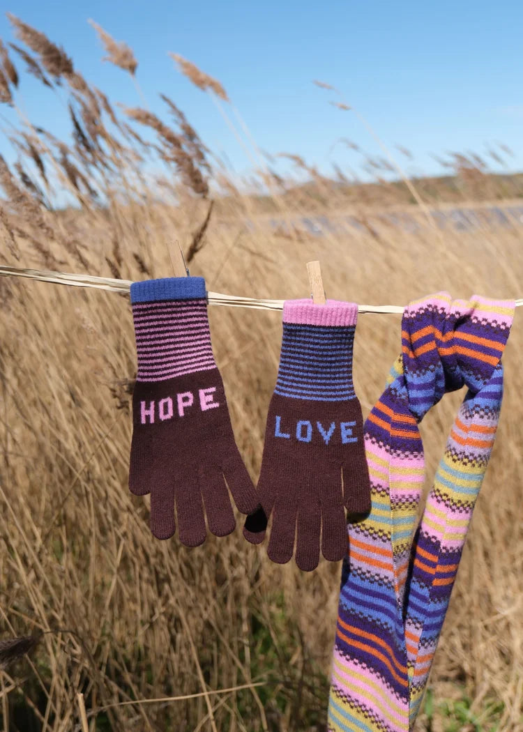 Love & Hope Lambswool Gloves | Quartz Colours