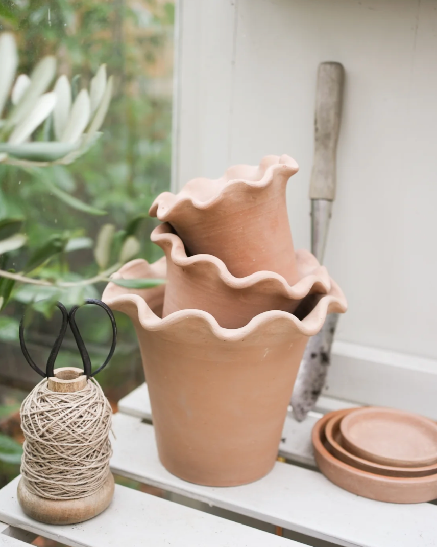 The Frilly Plant Pot