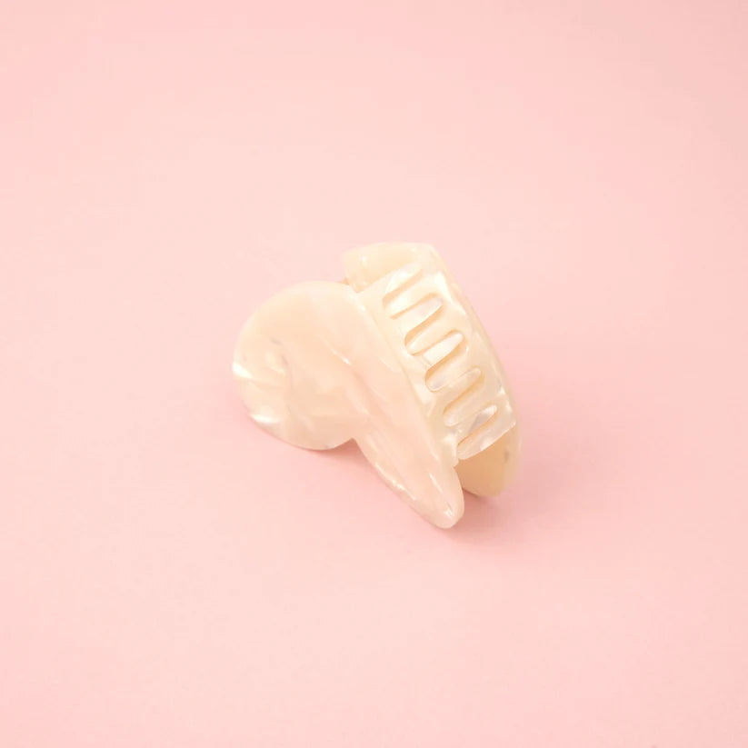 White Heart Hair Claw