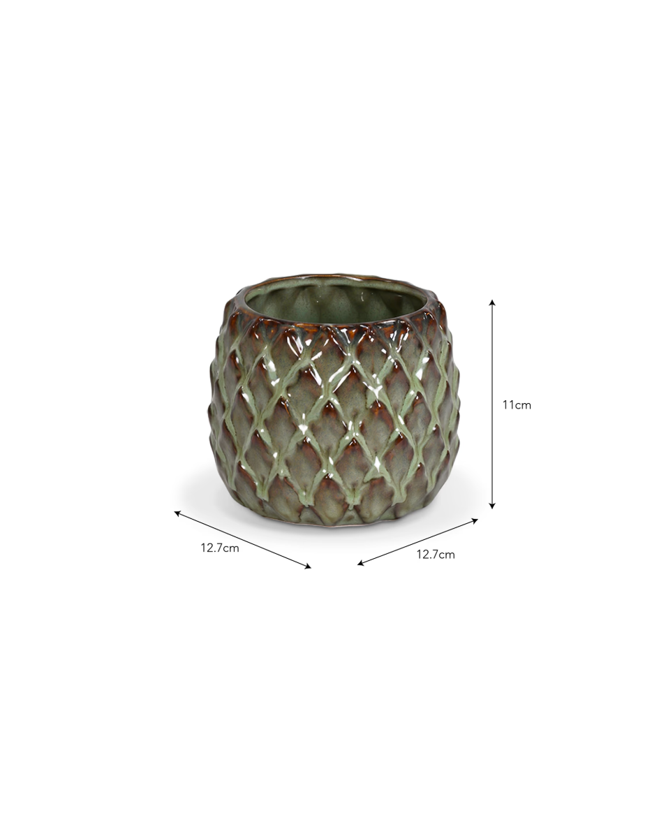 Decorative plant pot with lattice pattern and dimensions on a white background