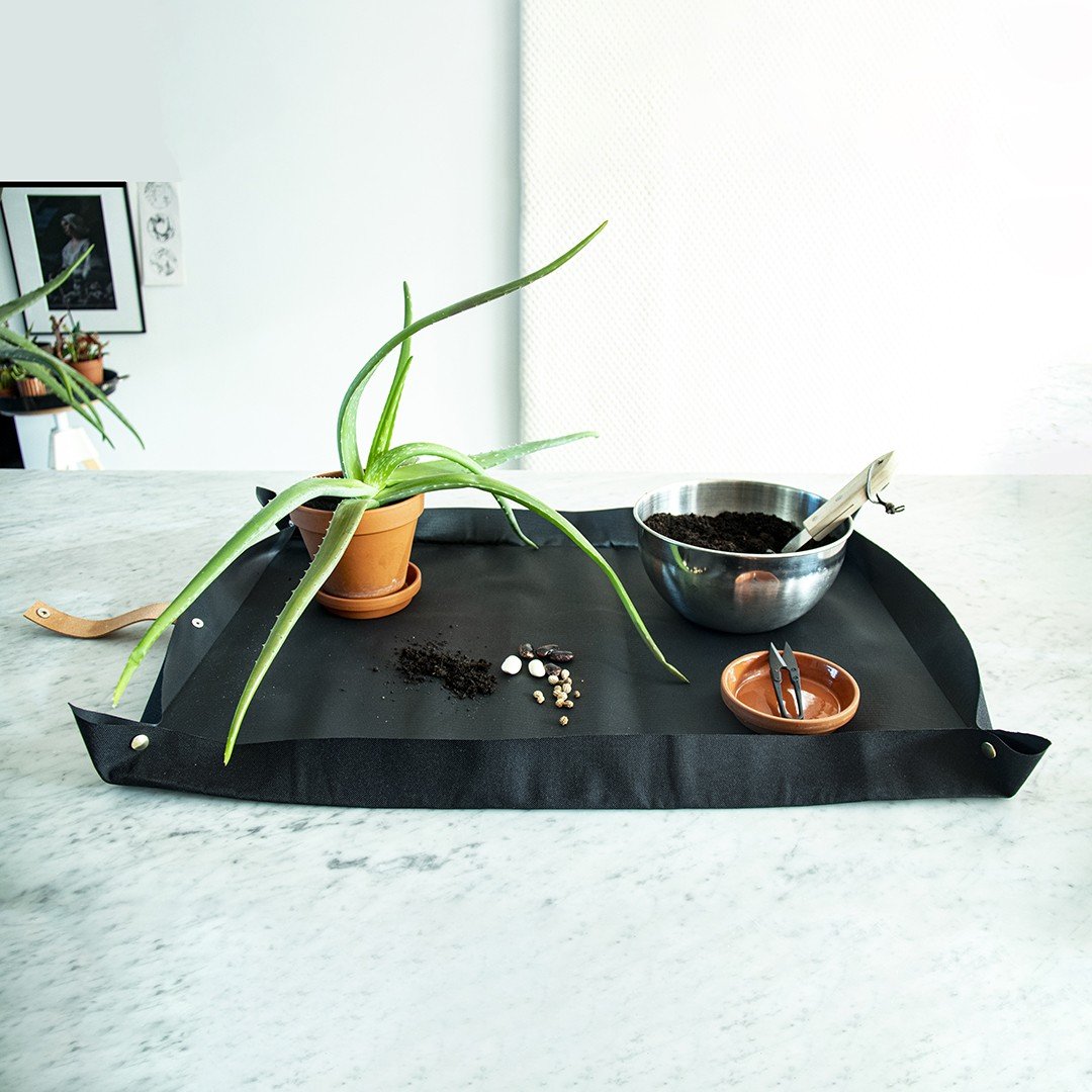 potting tarp Potting Tarp For Urban Gardening – The Every Space