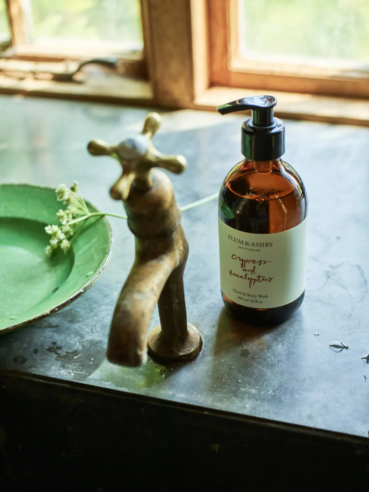 Hand and Body Wash Cyprus & Eucalyptus