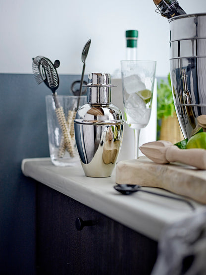 Lemon juicer with handle, made of wood