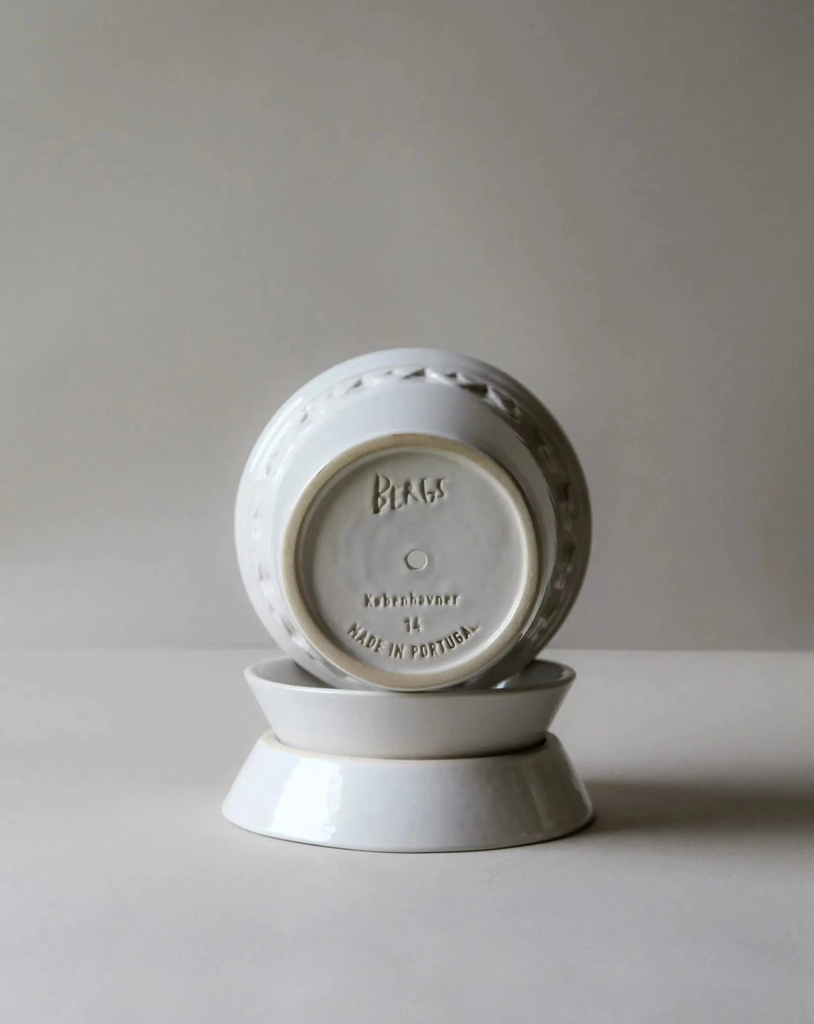 Københavner (Copenhagen) Pot Glazed in Mineral White